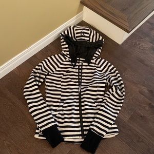 🍋Lululemon black / white size 4 hoody